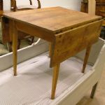 341 2053 DROP-LEAF TABLE